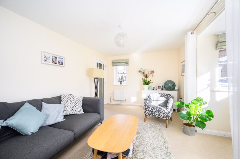 Sitting Room- click for photo gallery